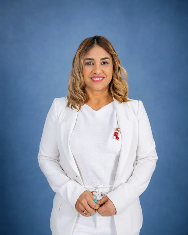 Hipólita de Jesús Guzmán Hurtado, Primera vocal