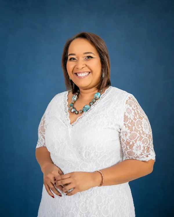 Letty Burnet Correa de Jiménez, Secretaria de Finanzas